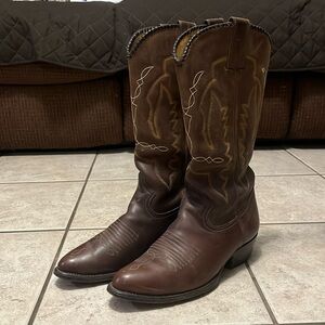 Montana Men’s Brown Cowboy Boots size 8